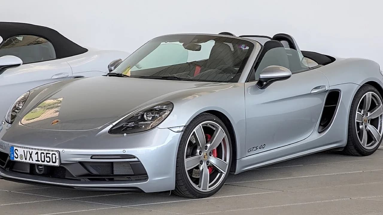 Porsche 718 Boxster descapotable, foto de referencia