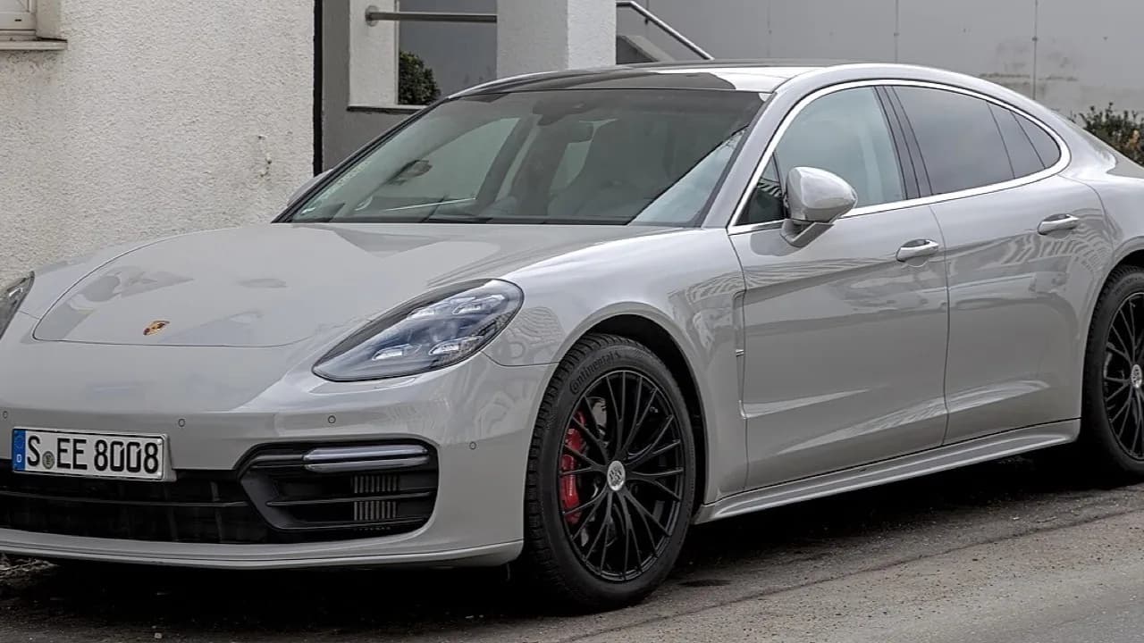 Porsche Panamera, foto de referencia