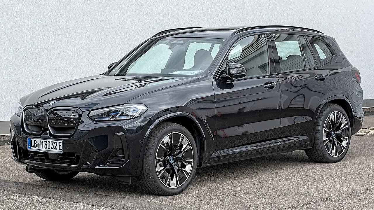 BMW iX3, foto de referencia de la generación G08