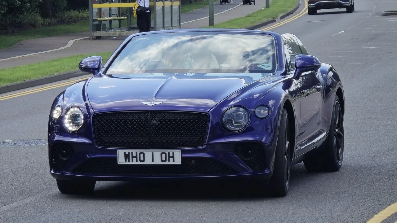Bentley Continental GTC descapotable, foto de referencia