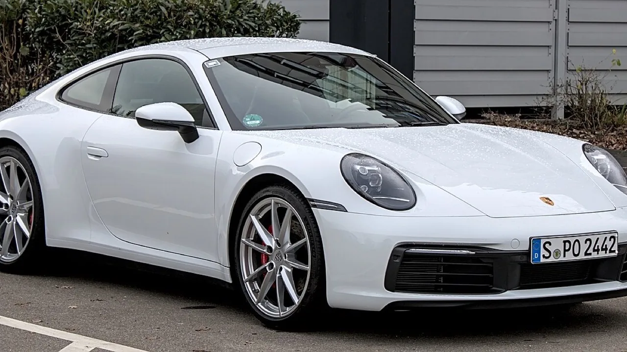 Porsche 911 Carrera coupé, foto de referencia