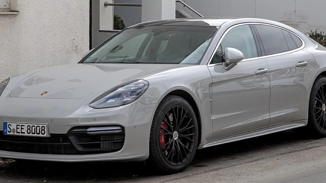 Porsche Panamera, foto de referencia